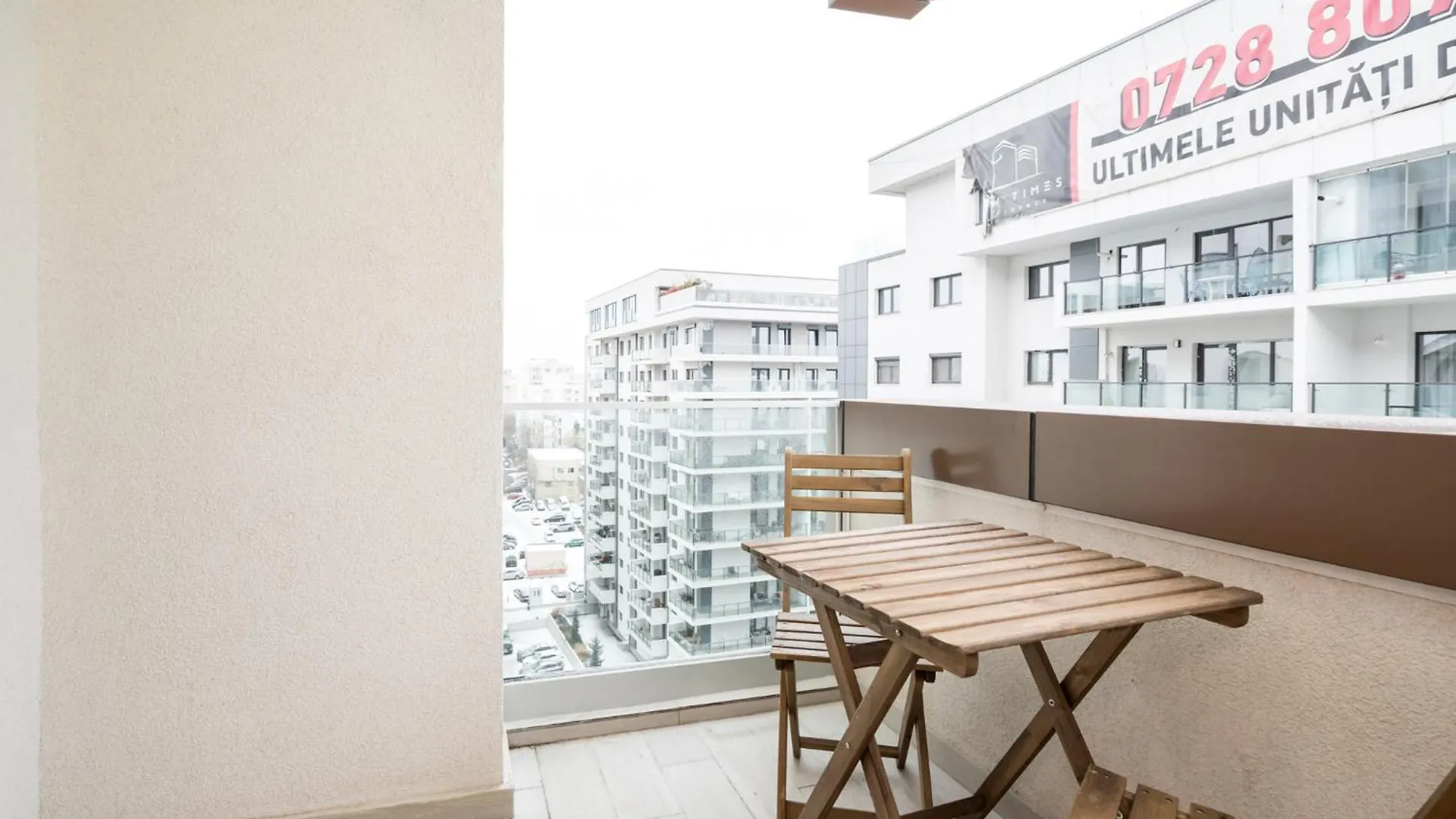 Kondo 9 - Stylish Studio In Roka Residence Bucharest 0*,  Romania