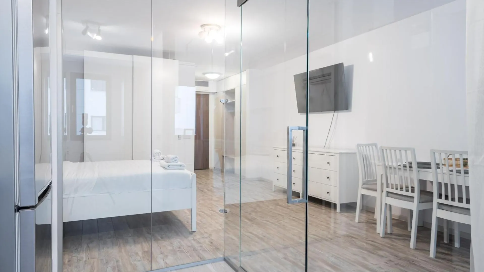 Apartment Kondo 9 - Stylish Studio In Roka Residence Bucharest
